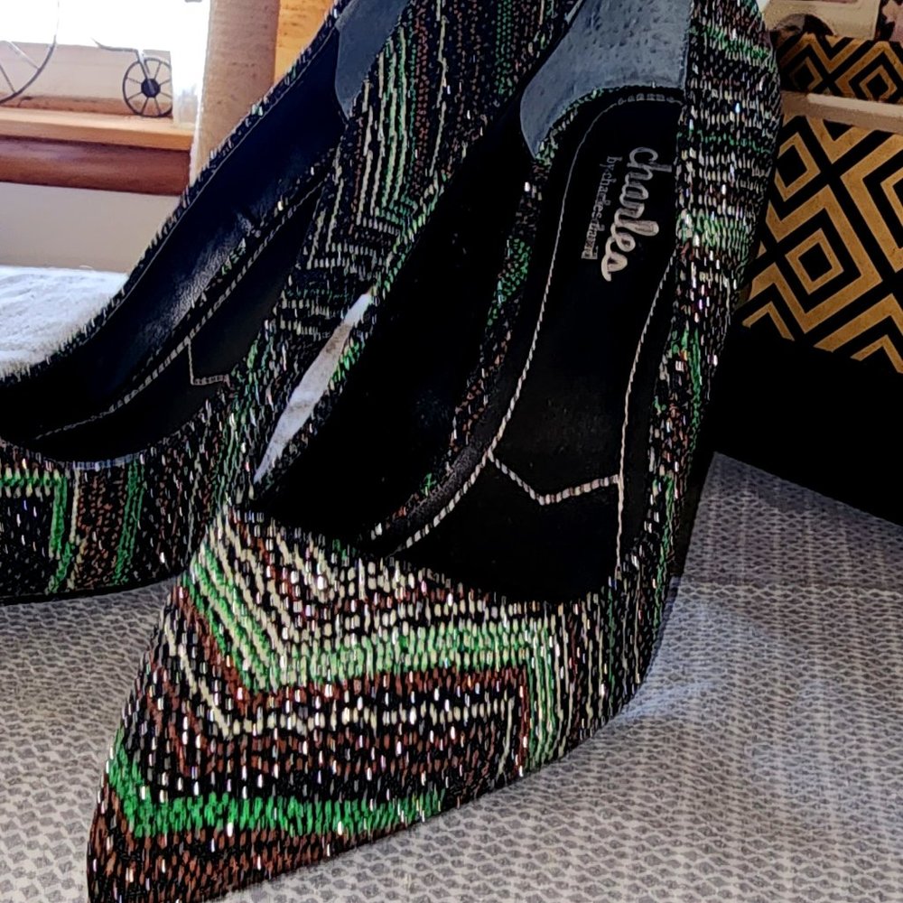 Charles By Charles David Sweetness Pointed Pump NIB